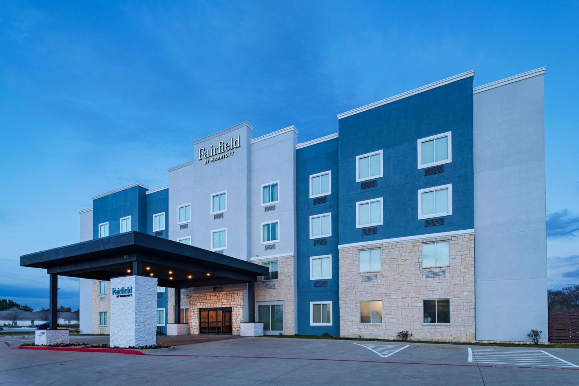 Fairfield By Marriott Inn & Suites Hillsboro Exterior foto